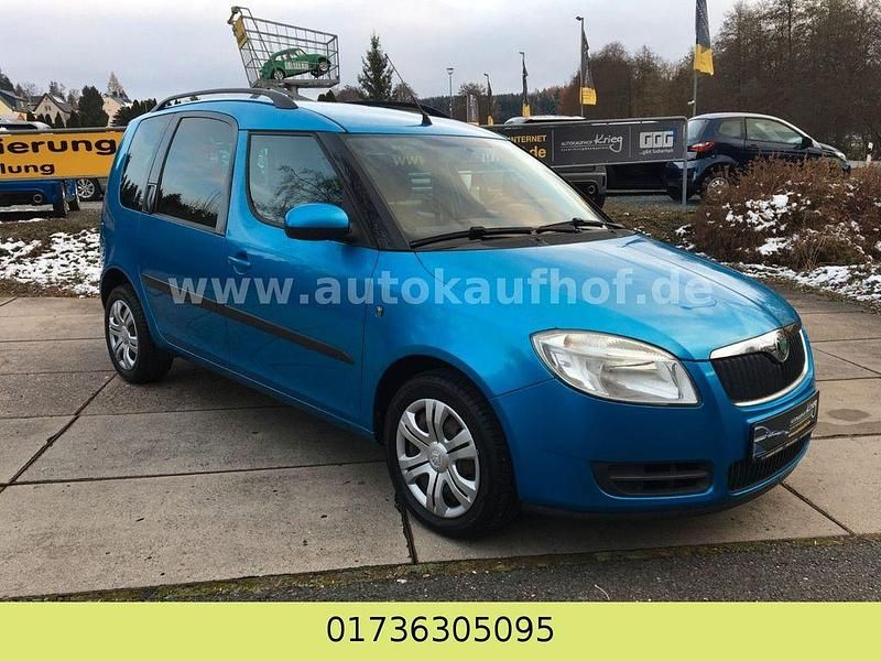 Blau Gebraucht 2010 Skoda Roomster Plus Edition Van / Kleinbus | 5.950 € (Teuer) - Bild 1/4