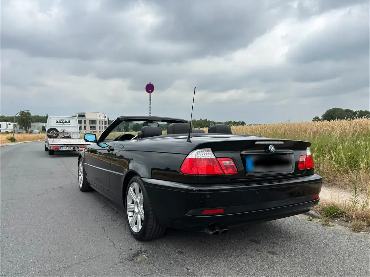Gebraucht BMW 325 Cabriolet 192 PS (141 kW) 2003 Schwarz Cabrio