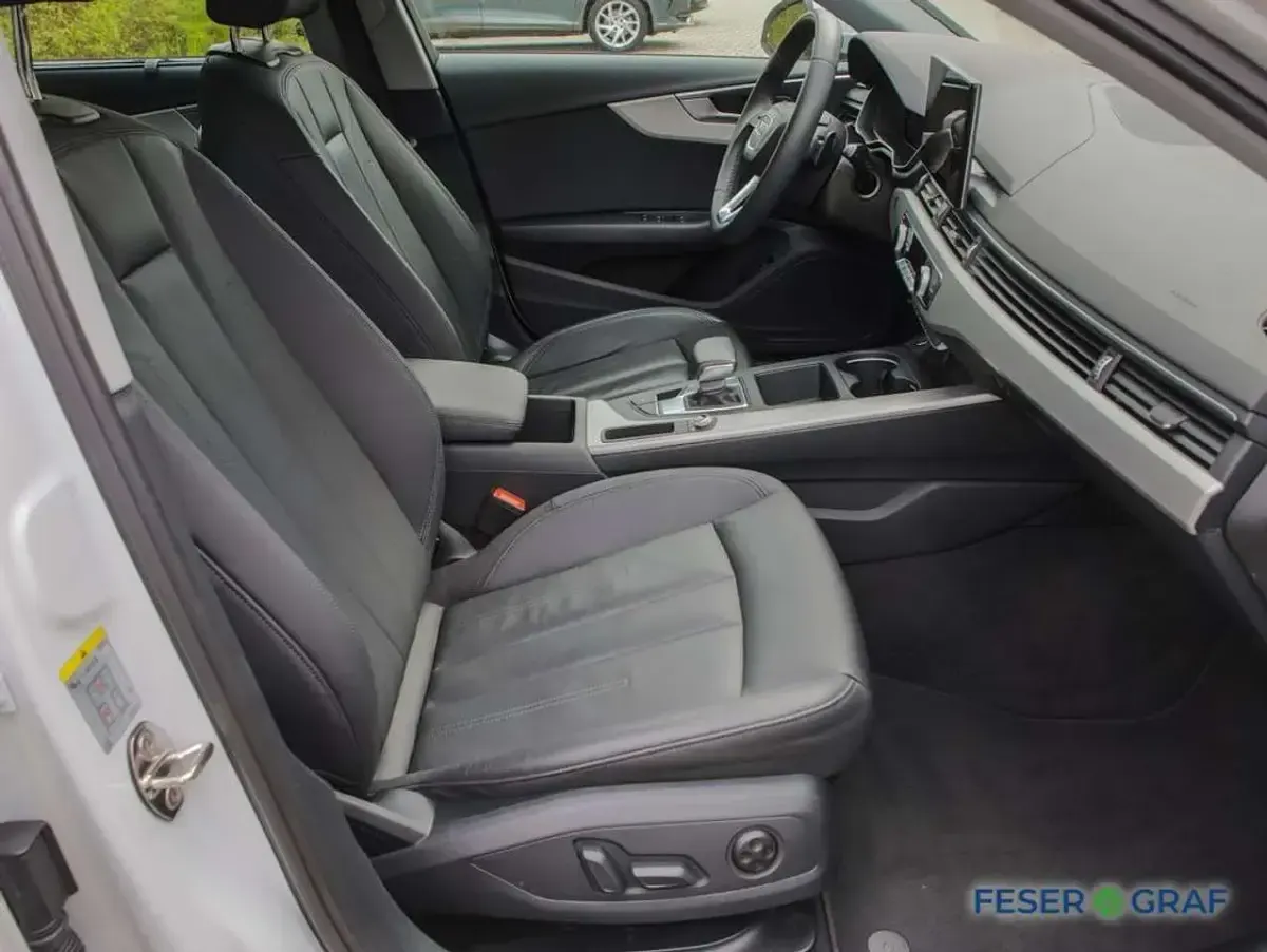 Gebraucht Audi A4 Advanced 204 PS (150 kW) 2023 Gletscherweiß Kombi