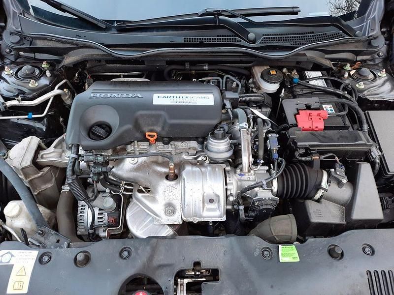 Gebraucht Honda Civic Executive 120 PS (88 kW) 2018 Schwarz Limousine