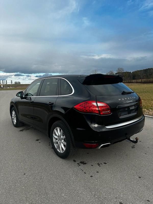 Gebraucht Porsche Cayenne 245 PS (180 kW) 2012 Schwarz SUV