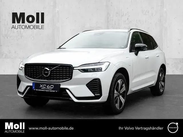 Weiss Gebraucht 2023 Volvo XC60 R-Design SUV | 43.750 € (Superpreis) - Bild 1/4