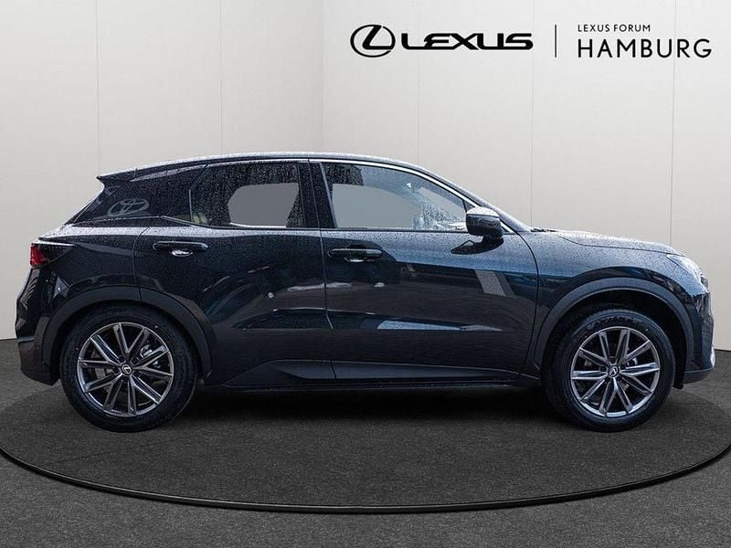 Neu Lexus LBX 136 PS (100 kW) 2026 Schwarz SUV