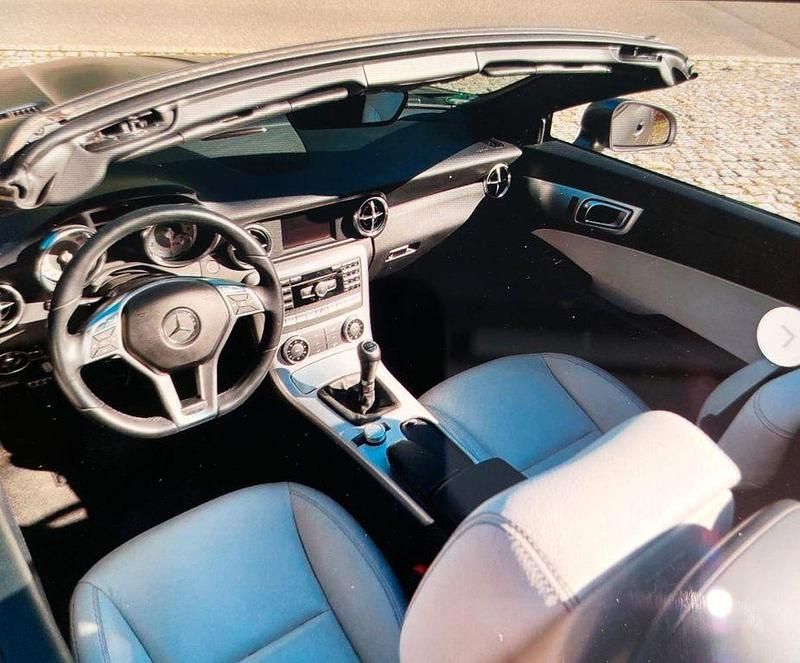 Gebraucht Mercedes 200 184 PS (135 kW) 2011 Grau Cabrio