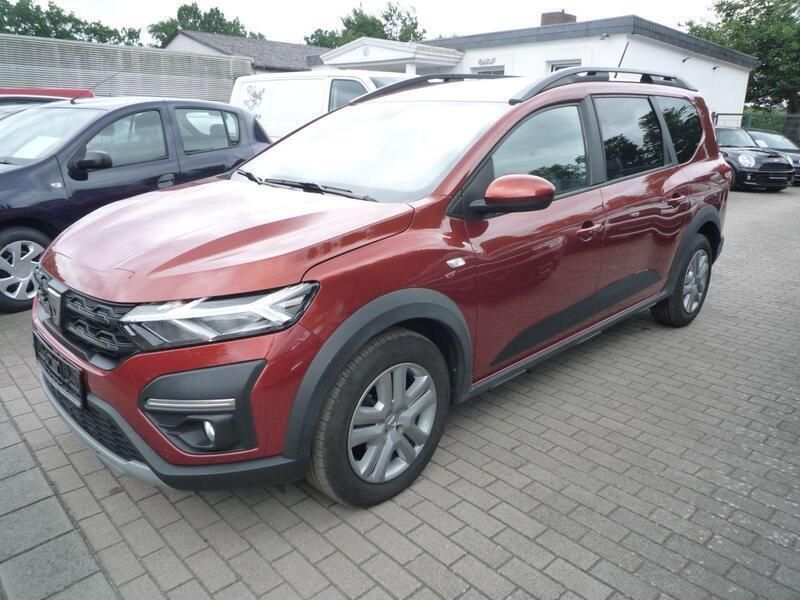 Gebraucht Dacia Jogger Comfort 101 PS (74 kW) 2022 Braun Van / Kleinbus