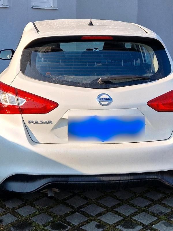 Gebraucht Nissan Pulsar 115 PS (84 kW) 2015 Weiß Kleinwagen