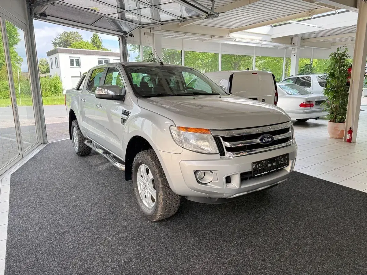 Gebraucht Ford Ranger Limited 150 PS (110 kW) 2014 Silber Pickup