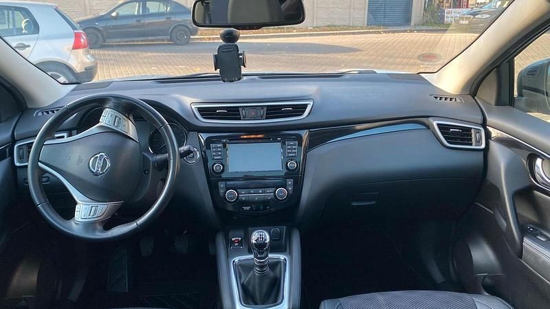 Gebraucht Nissan Qashqai 360º 131 PS (96 kW) 2014 Silber SUV