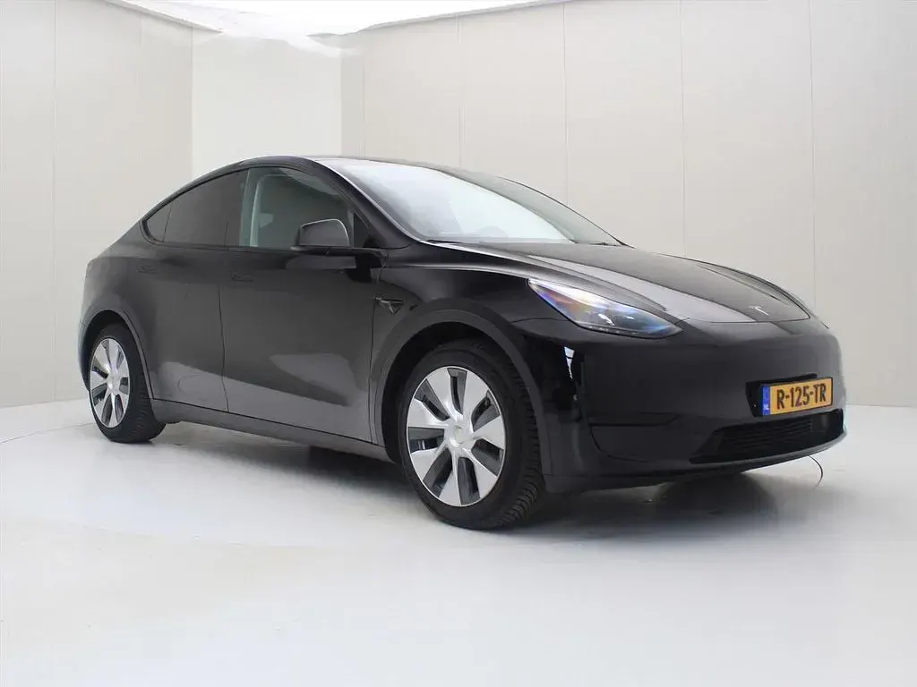 Occasion Tesla Model Y Standard Range 250 kW (341 ch) 2022 Noir SUV