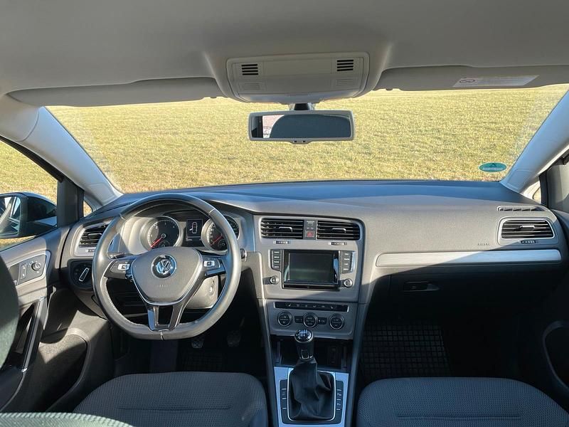 Gebraucht VW Golf VII 105 PS (77 kW) 2014 Schwarz Limousine