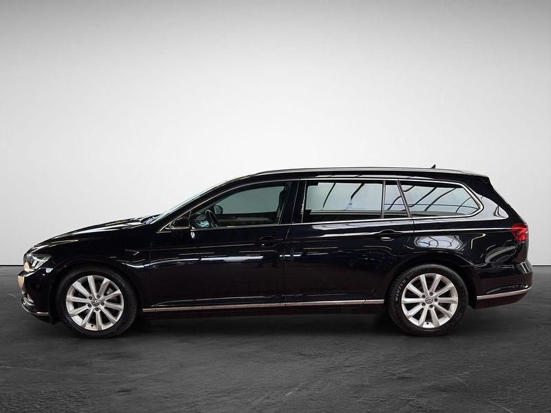 Gebraucht VW Passat Highline 150 PS (110 kW) 2015 Deep black perleffekt (metallic) Kombi