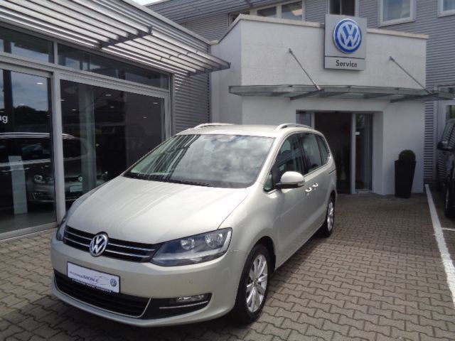 Gebraucht VW Sharan Highline 140 PS (102 kW) 2013 Silber metallic Van / Kleinbus