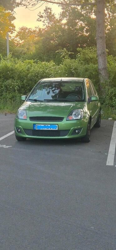 Grün Gebraucht 2007 Ford Fiesta Sport Kleinwagen | 1.900 € (Superpreis) - Bild 1/4