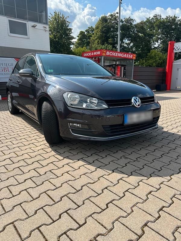 Gebraucht VW Golf VII 136 PS (100 kW) 2016 Grau Kleinwagen