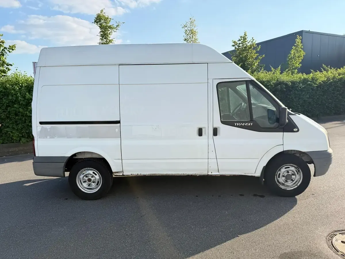 Gebraucht Ford Transit 115 PS (84 kW) 2007 Weiß Van