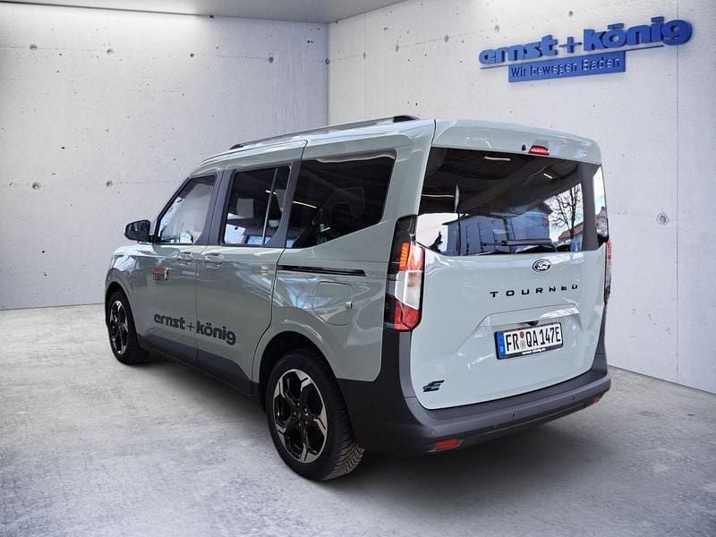 Gebraucht Ford Tourneo Courier Titanium 100 kW (136 PS) 2025 Cactus grey Van / Kleinbus