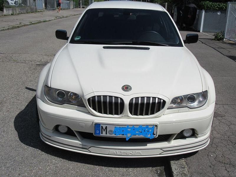 Weiß Gebraucht 1999 BMW 330 Performance Limousine | 7.777 € (Fairer Preis) - Bild 1/4