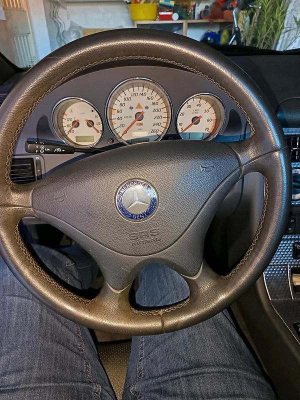 Gebraucht Mercedes SLK320 218 PS (160 kW) 2001 Grün Cabrio