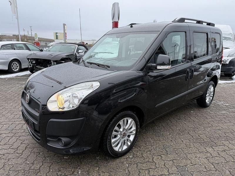 Schwarz Gebraucht 2013 Fiat Doblò Van / Kleinbus | 9.990 € - Bild 1/4