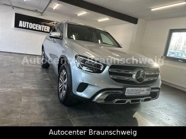 Silber Gebraucht 2021 Mercedes GLC220 SUV | 33.450 € (Guter Preis) - Bild 1/4