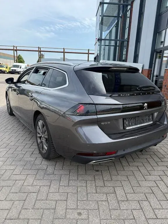 Gebraucht Peugeot 508 SW Allure 131 PS (96 kW) 2021 Grau Kombi