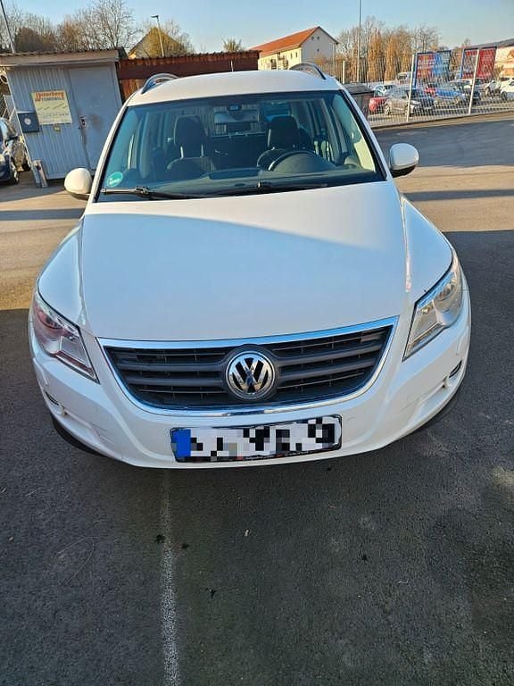 Gebraucht VW Tiguan Trendline 140 PS (102 kW) 2008 Weiß SUV