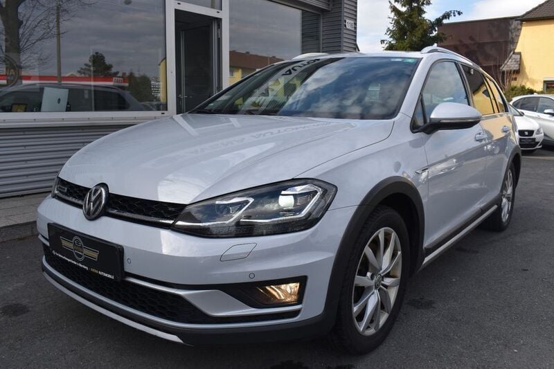 Weiß Gebraucht 2017 VW Golf Alltrack Kombi | 11.990 € (Guter Preis) - Bild 1/4