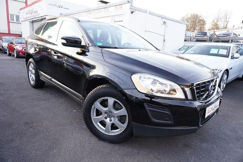 Gebraucht Volvo XC60 Kinetic 163 PS (119 kW) 2010 Schwarz SUV