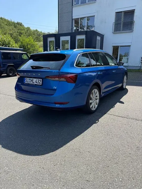 Gebraucht Skoda Octavia Style 204 PS (150 kW) 2021 Blau Kombi