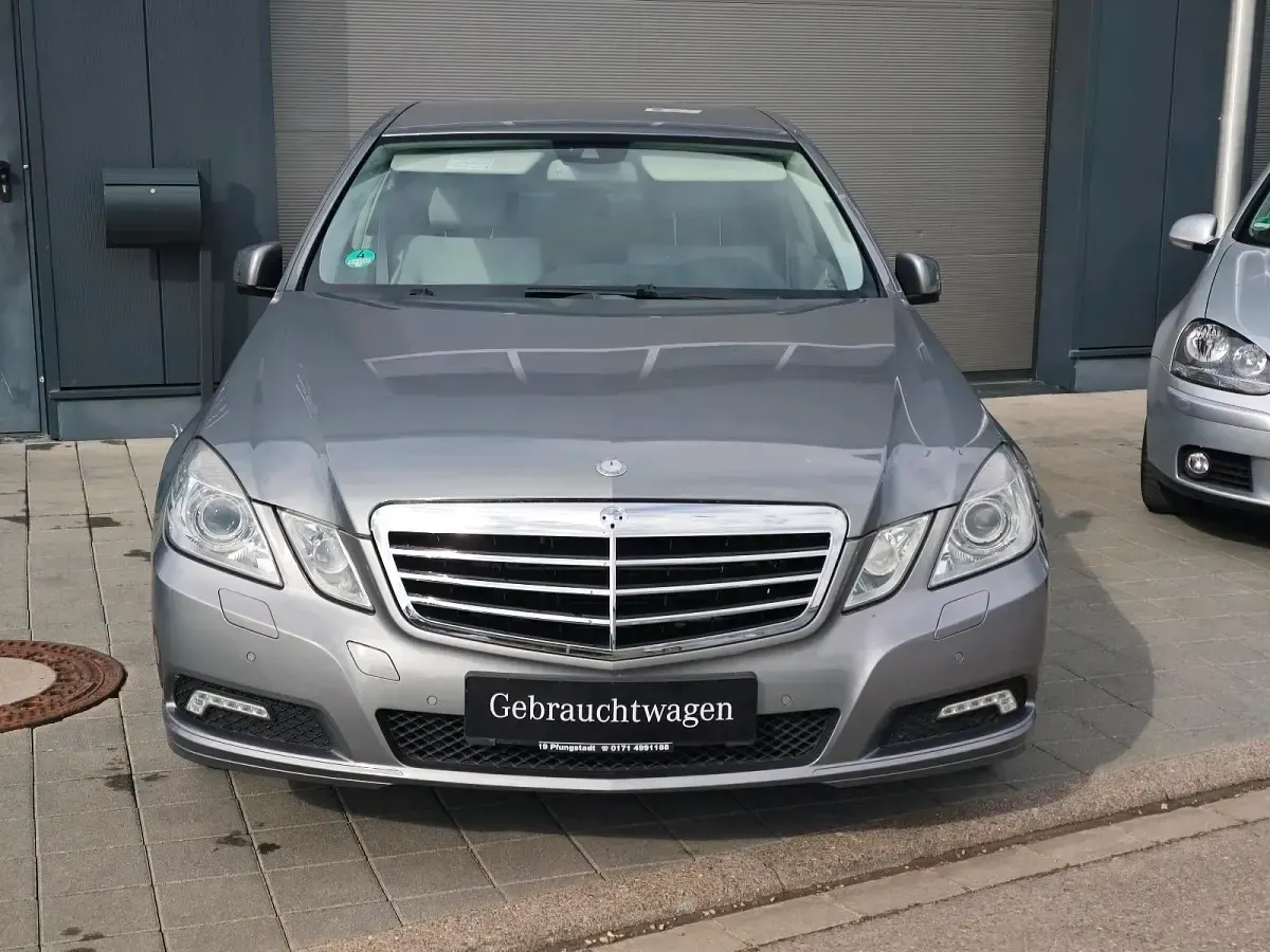 Gebraucht Mercedes E350 292 PS (214 kW) 2010 Grau Limousine
