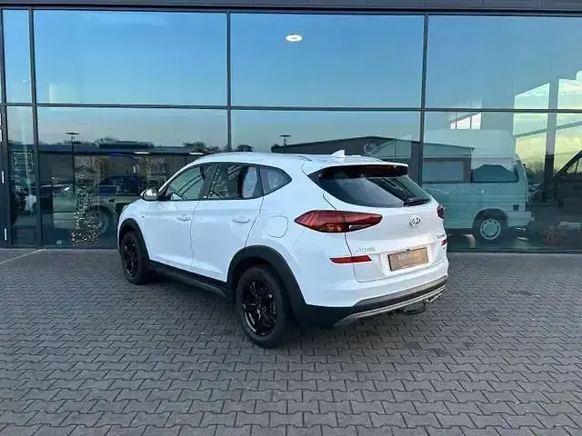 Gebraucht Hyundai Tucson 136 PS (100 kW) 2020 Weiß SUV