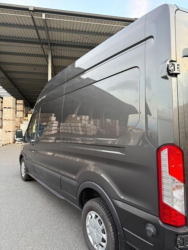 Gebraucht Ford Transit 131 PS (96 kW) 2020 Grau Van / Kleinbus