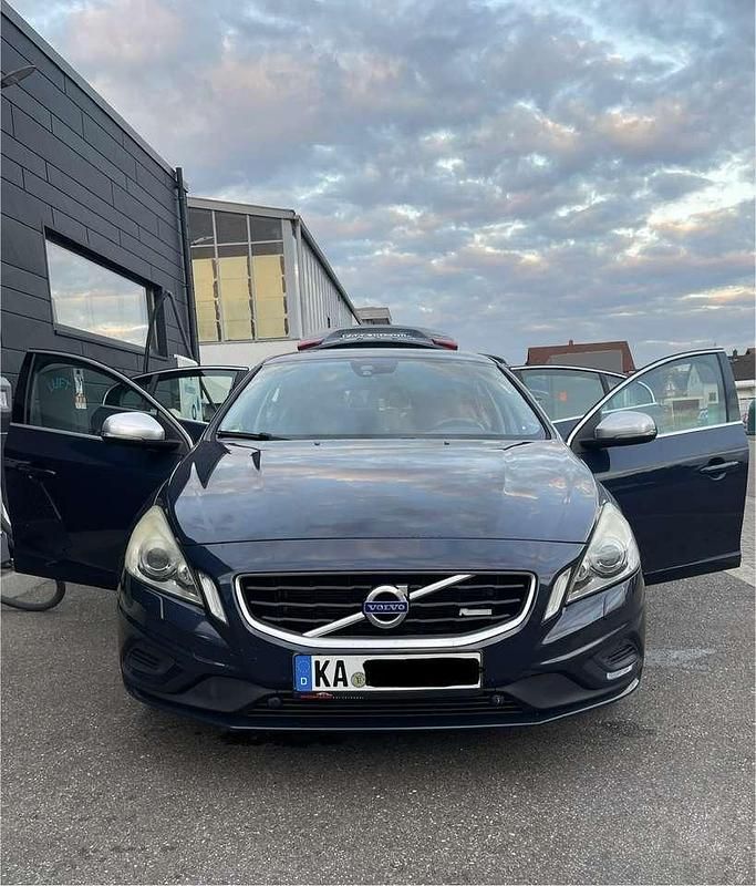Gebraucht 2013 Volvo S60 R-Design Limousine | 13.500 € (Fairer Preis) - Bild 1/4