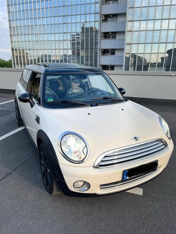 Weiß Gebraucht 2009 Mini Clubman Kombi | 4.000 € (Fairer Preis) - Bild 1/4