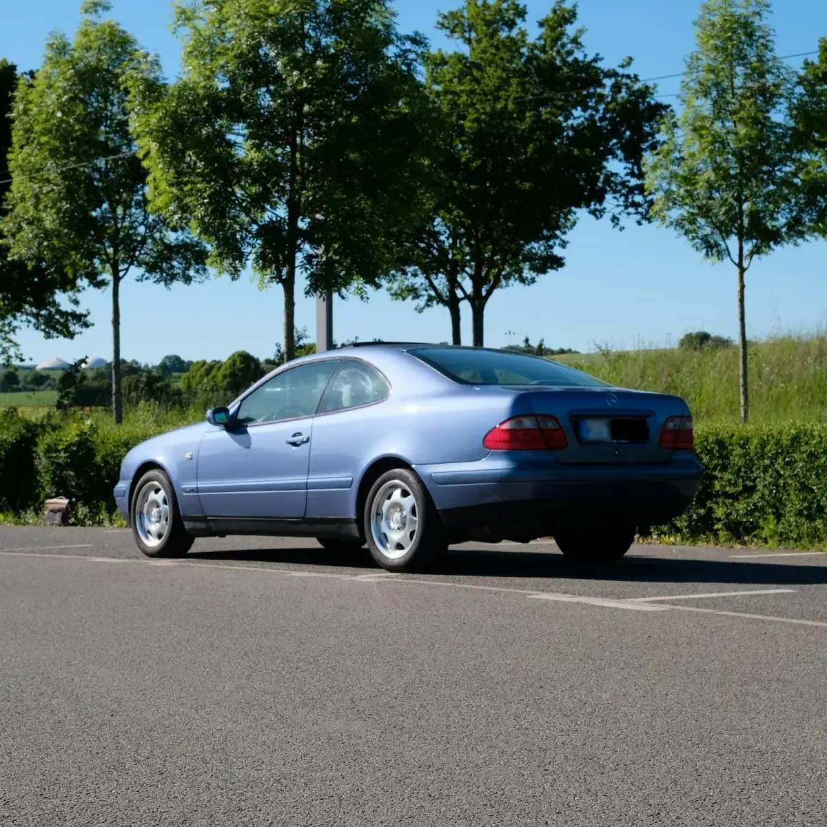 Gebraucht Mercedes CLK230 193 PS (141 kW) 1999 Blau Coupé