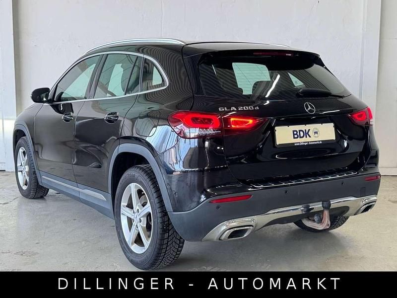 Gebraucht Mercedes GLA200 150 PS (110 kW) 2020 Schwarz SUV