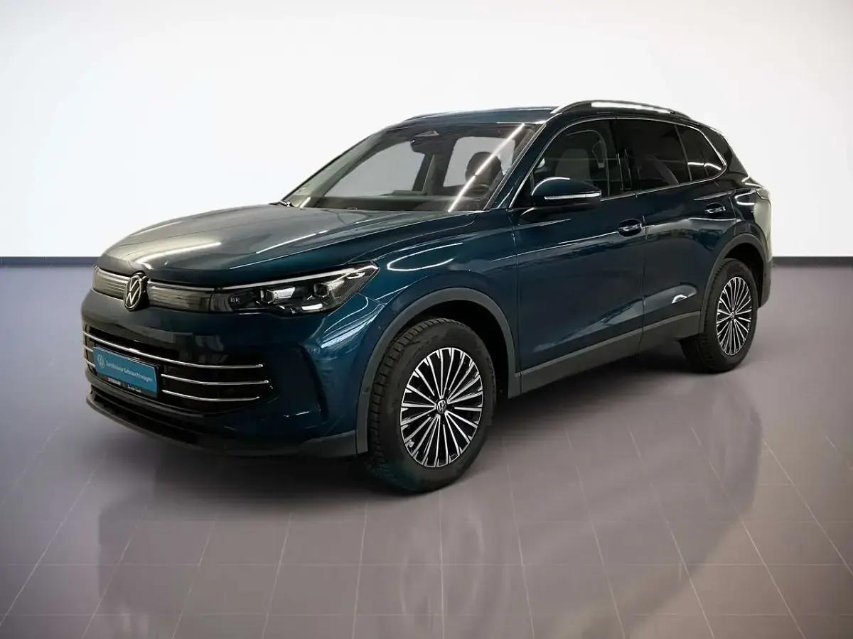 Gebraucht VW Tiguan Elegance 193 PS (141 kW) 2025 Nightshade blue SUV