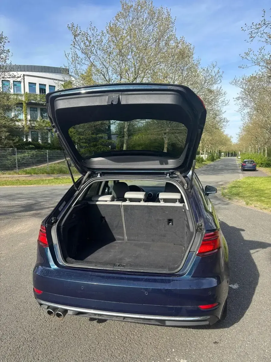 Gebraucht Audi A3 184 PS (135 kW) 2017 Blau Limousine