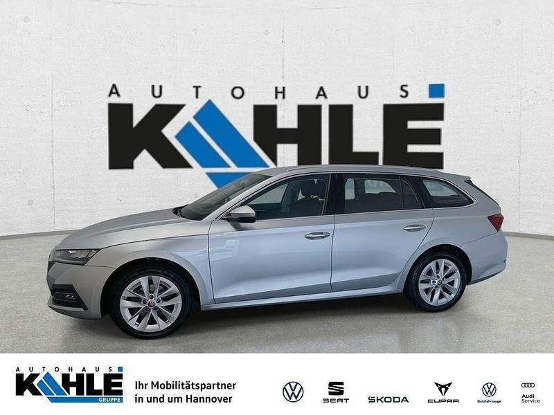Silber Gebraucht 2022 Skoda Octavia Style Kombi | 21.880 € (Fairer Preis) - Bild 1/4