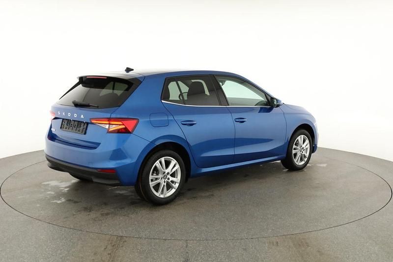 Neu Skoda Fabia Selection 2026 Race blau metallic Kleinwagen