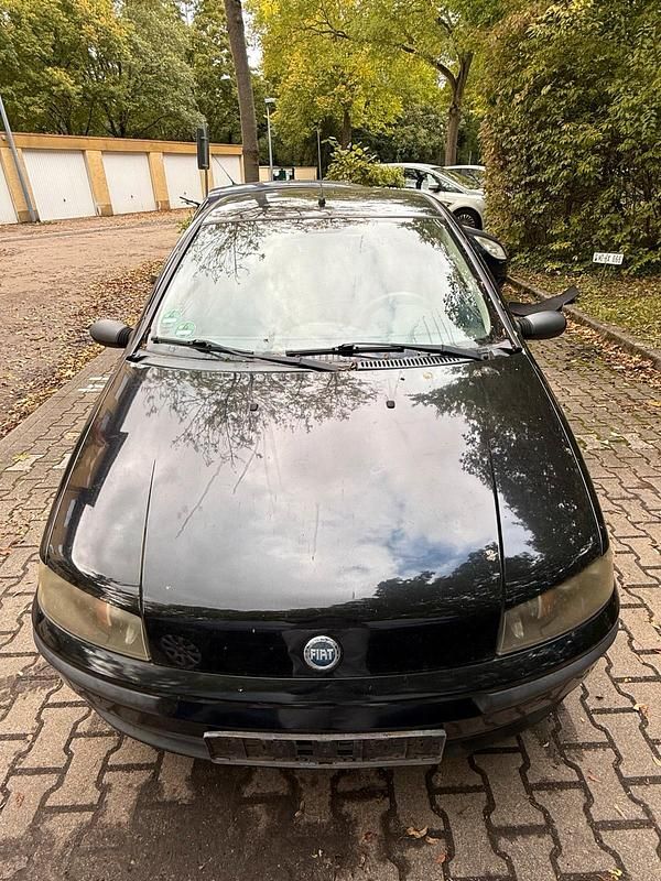 Schwarz Gebraucht 2003 Fiat Punto Kleinwagen | 350 € - Bild 1/4