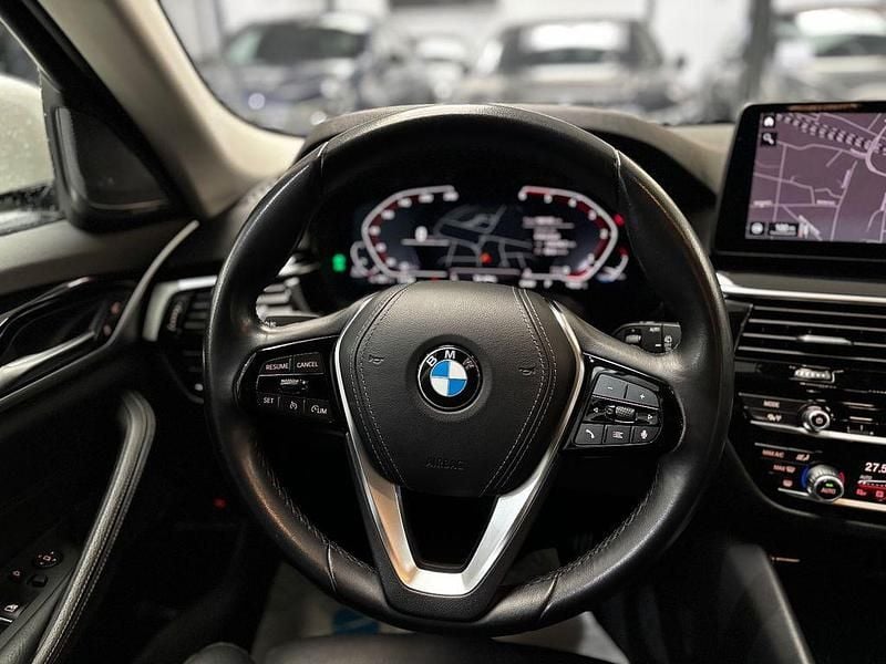 Gebraucht BMW 520 Shadowline 190 PS (139 kW) 2020 Weiß Kombi
