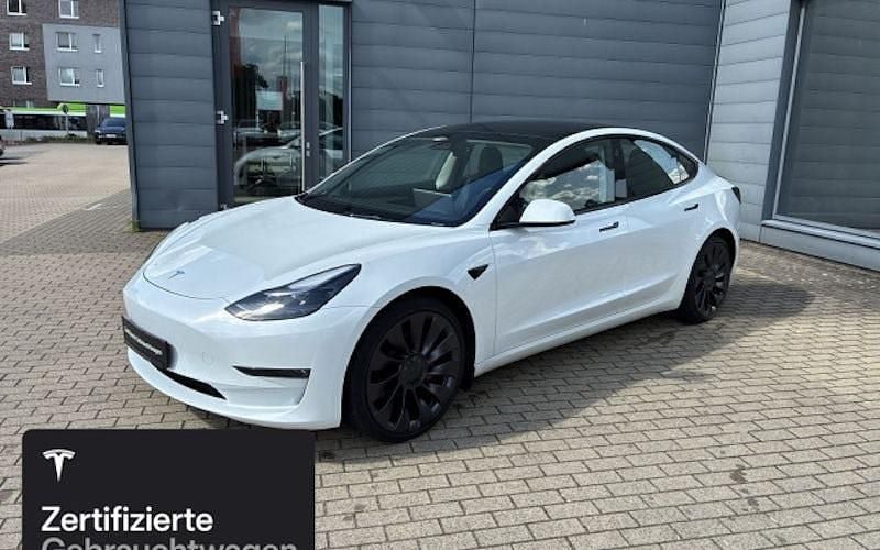 Weiß Gebraucht 2021 Tesla Model 3 Performance Limousine | 30.100 € (Fairer Preis) - Bild 1/4