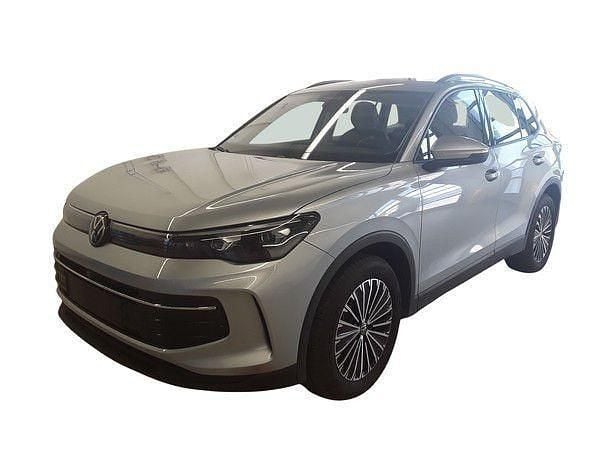 Silber Gebraucht 2024 VW Tiguan IQ Drive SUV | 36.970 € (Fairer Preis) - Bild 1/4