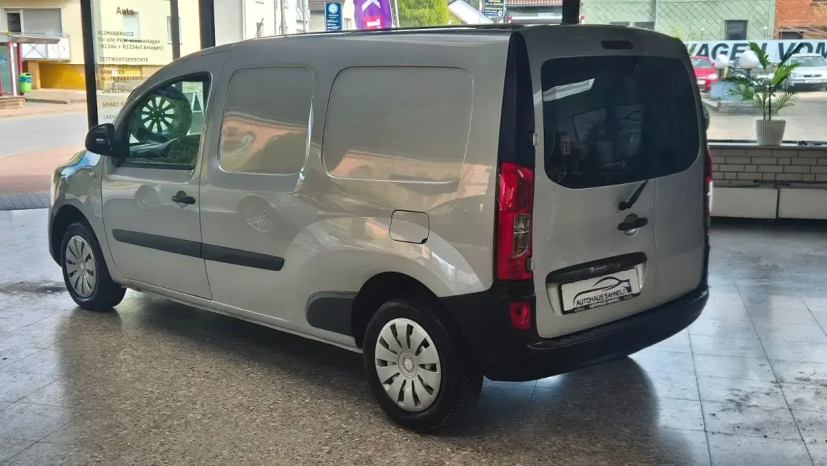 Gebraucht Mercedes Citan 111 110 PS (80 kW) 2017 Silber Van / Kleinbus
