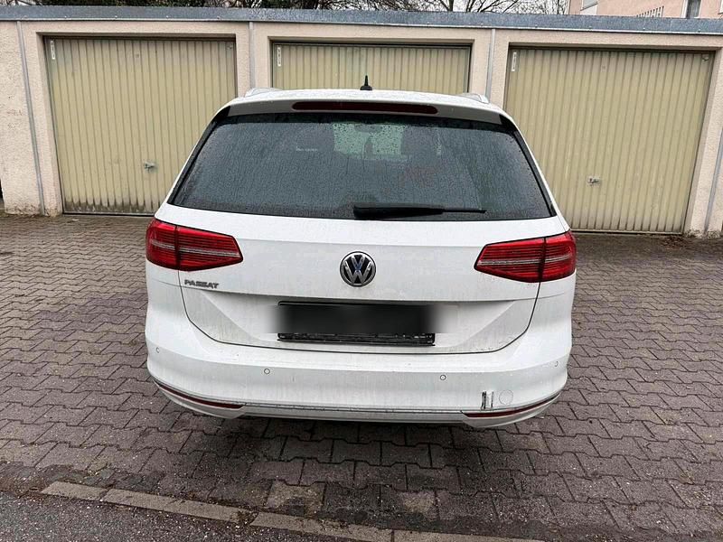 Gebraucht VW Passat Highline 150 PS (110 kW) 2017 Weiß Kombi