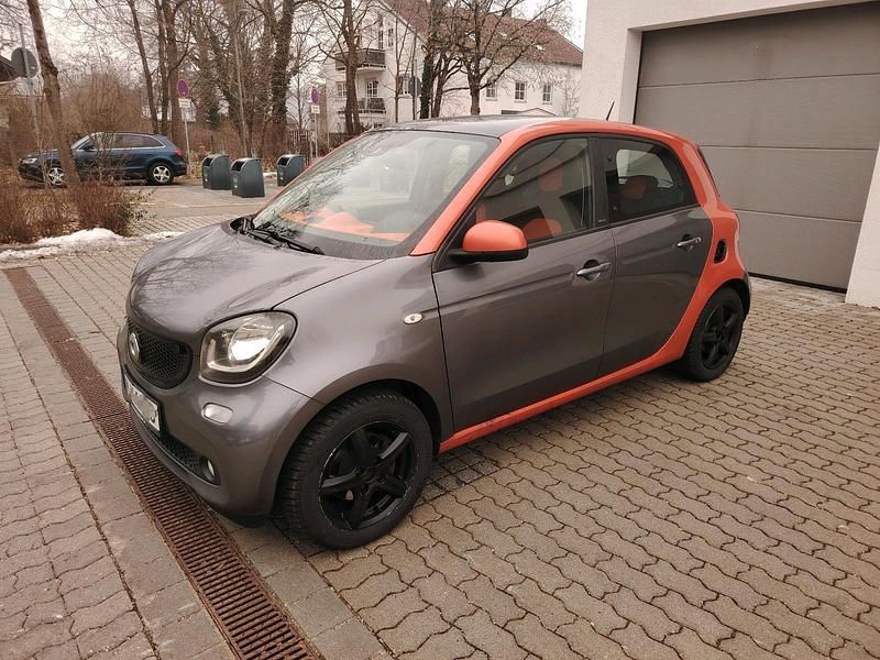 Gebraucht Smart ForFour 71 PS (52 kW) 2014 Orange Kleinwagen
