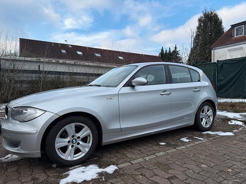 Gebraucht BMW 116 122 PS (89 kW) 2007 Silber Kleinwagen