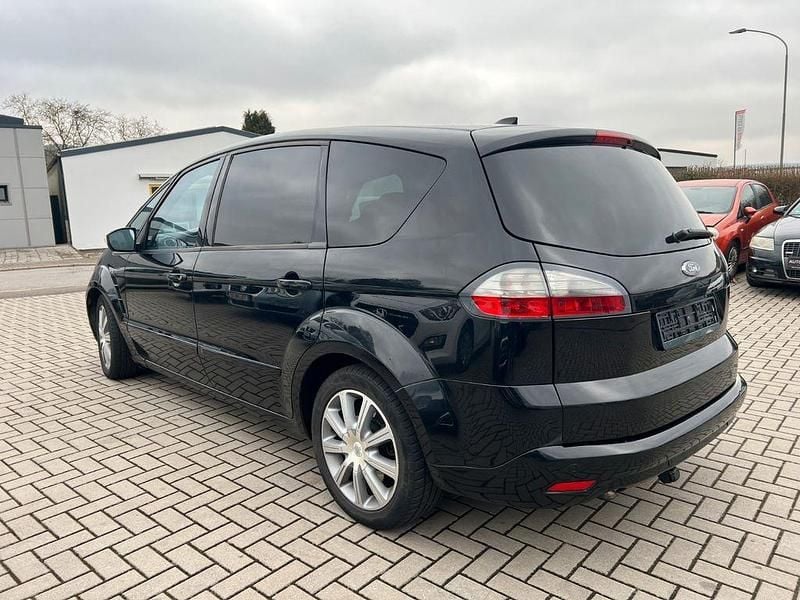 Gebraucht Ford S-MAX Titanium 131 PS (96 kW) 2007 Schwarz Van / Kleinbus
