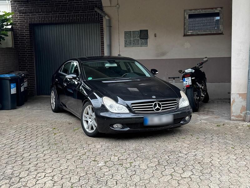 Gebraucht Mercedes CLS320 224 PS (164 kW) 2007 Schwarz Limousine